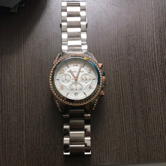 Michael Kors watch - Picture 1 of 1
